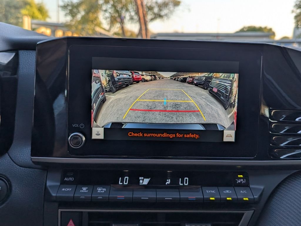Used 2025  Toyota LE image 7