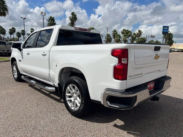 Used 2026 Summit White Chevrolet LT image 5