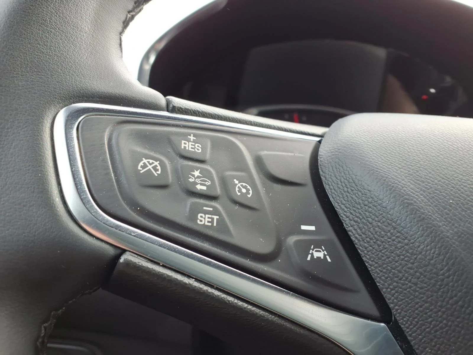 Used 2024 Mosaic Black Metallic Chevrolet LT image 20