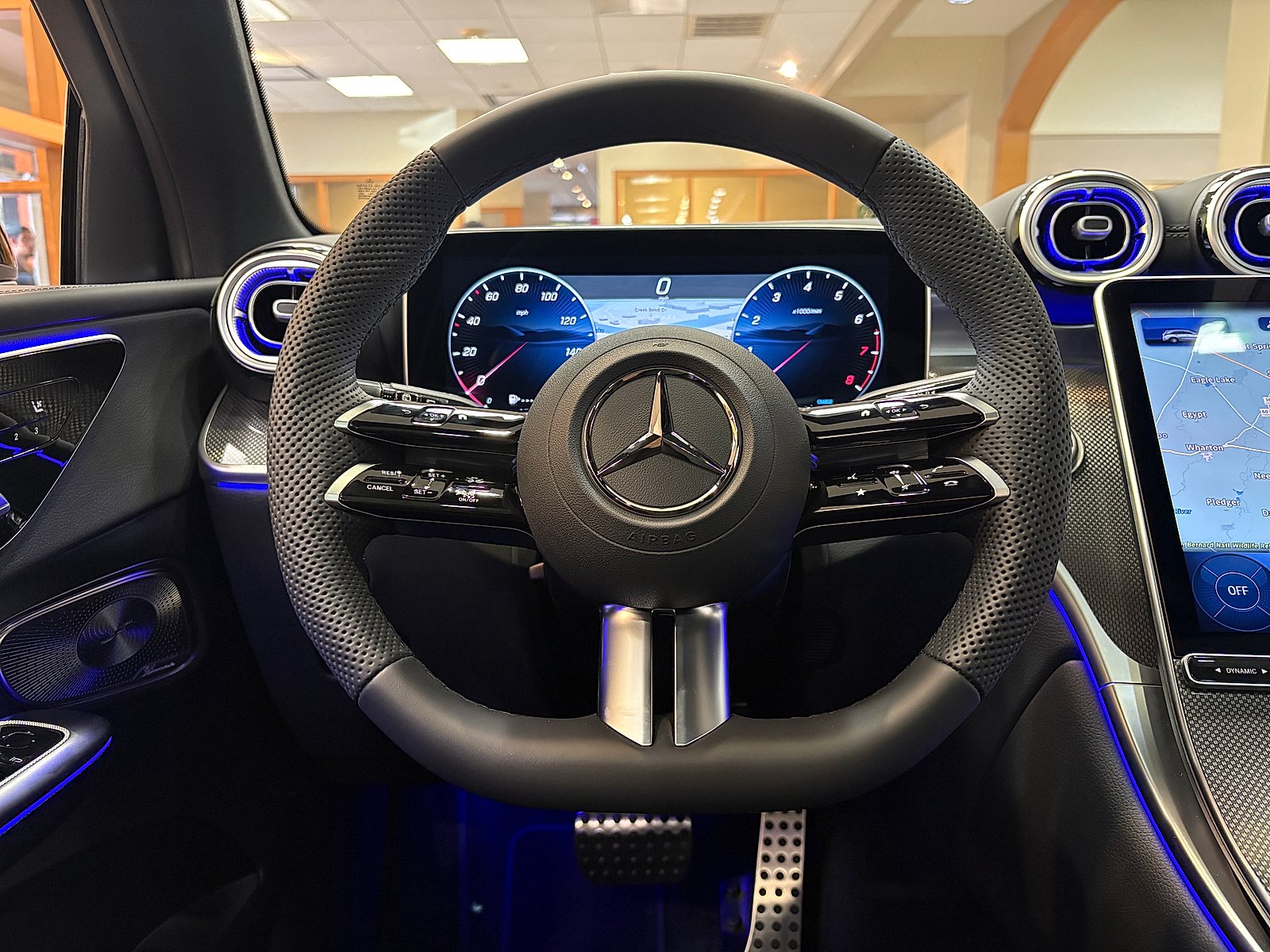 New 2027 MANUFAKTUR exclusive graphite grey magno Mercedes-Benz GLC 300 image 13
