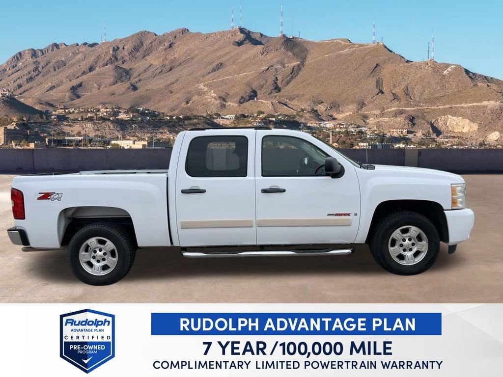 Used 2007 White Chevrolet LT image 7