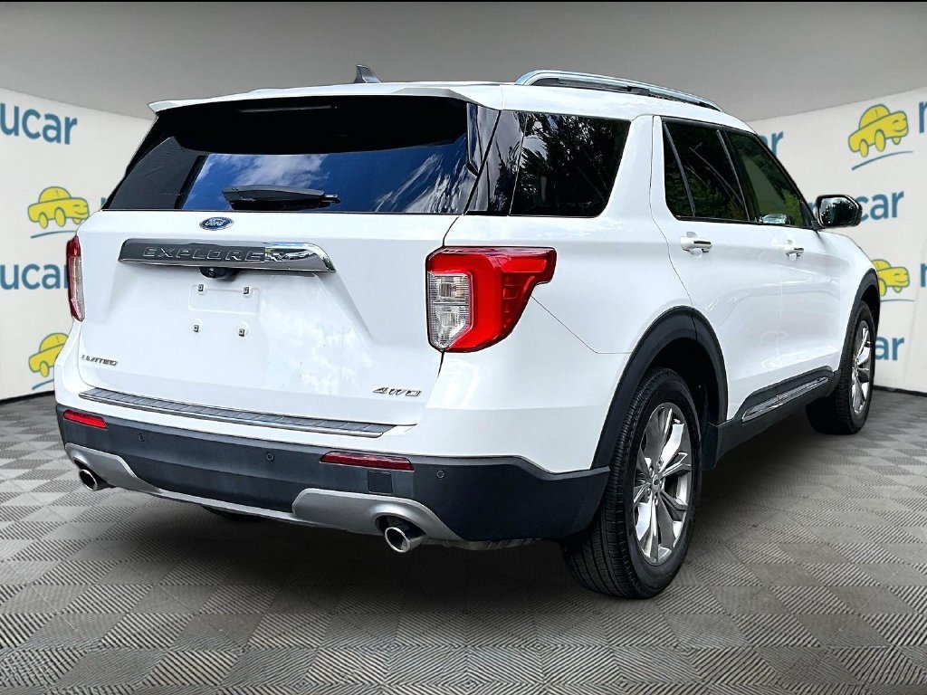 Used 2022 White Ford Limited image 7