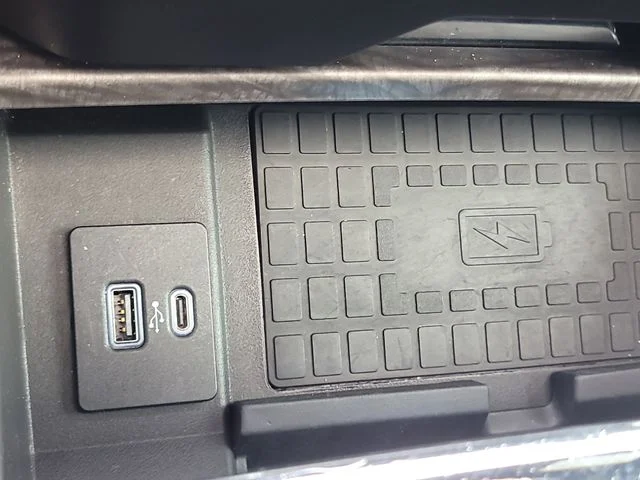Used 2020 Gray Ford Limited image 33