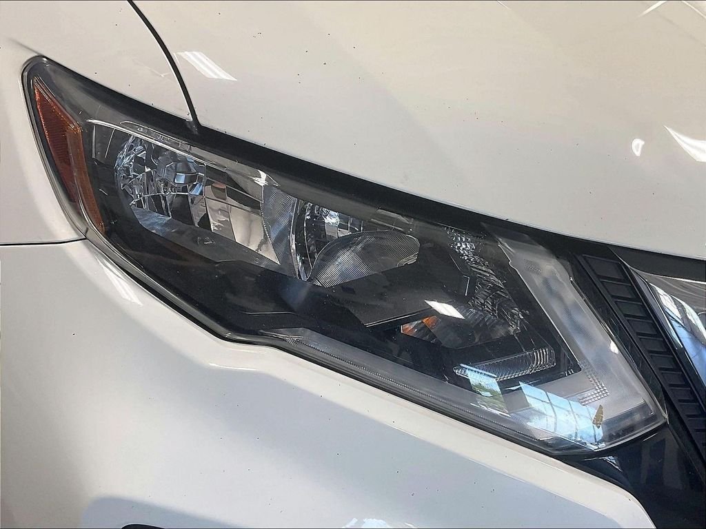 Used 2020 White Nissan S image 32