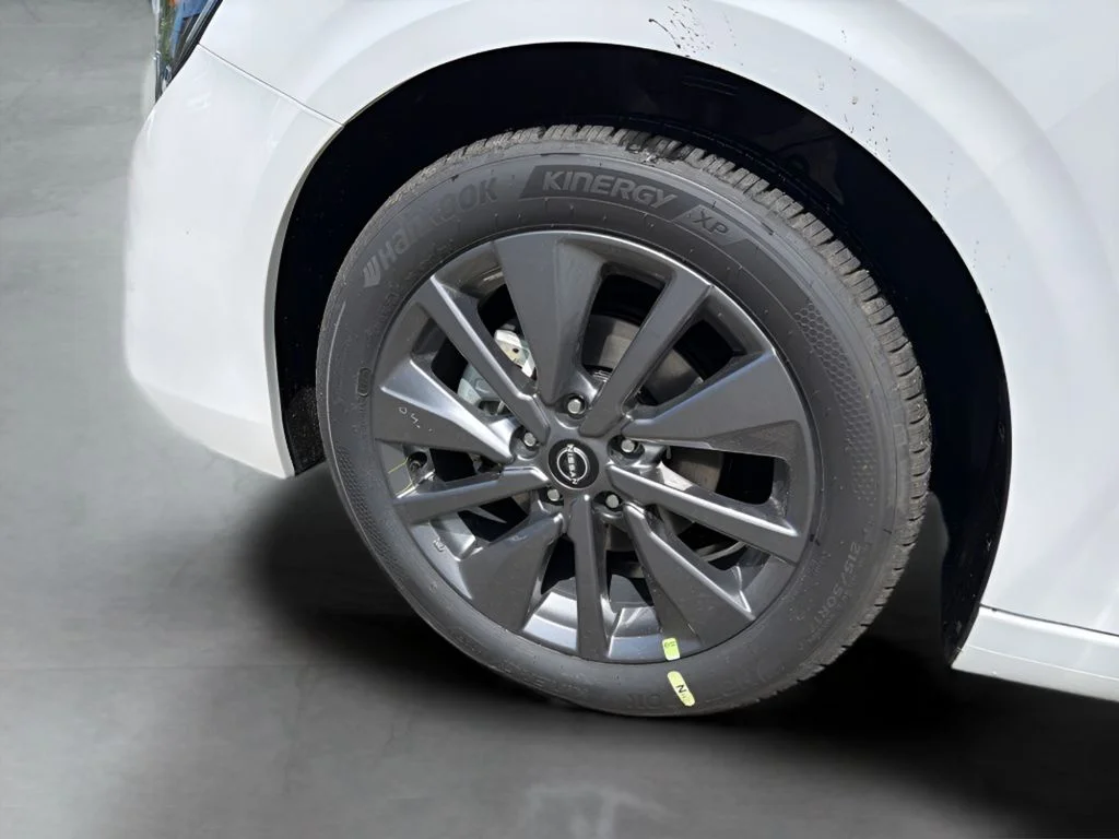 New 2026 White Nissan SL image 9