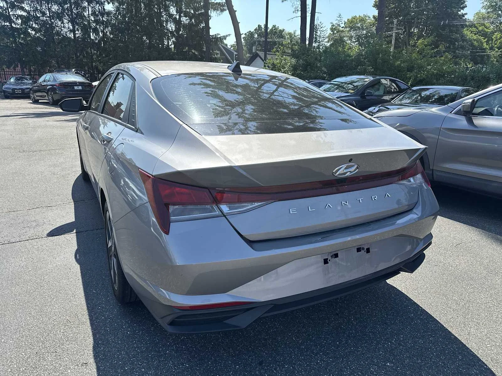 Used 2023 Fluid Metal Hyundai SEL image 5