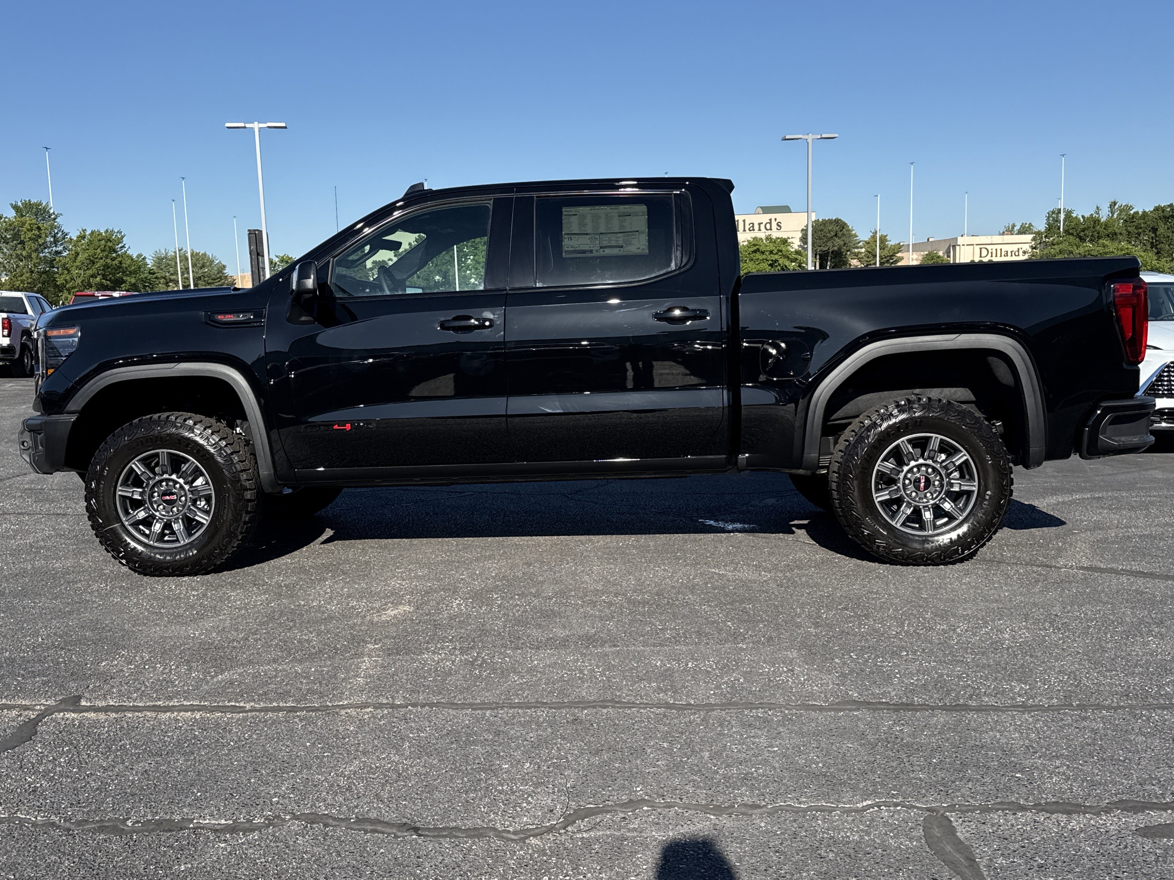 2026 GMC Sierra 1500 AT4X - Photo 12