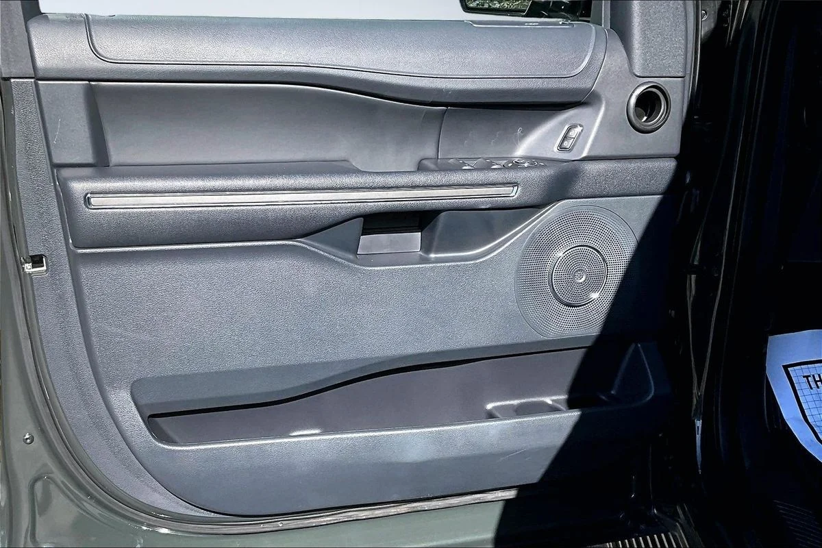 Used 2022  Ford XLT image 20