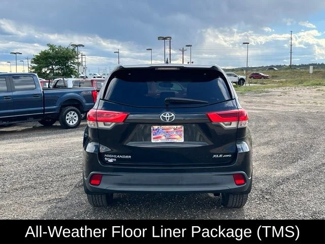 Used 2019 Black Toyota XLE image 4