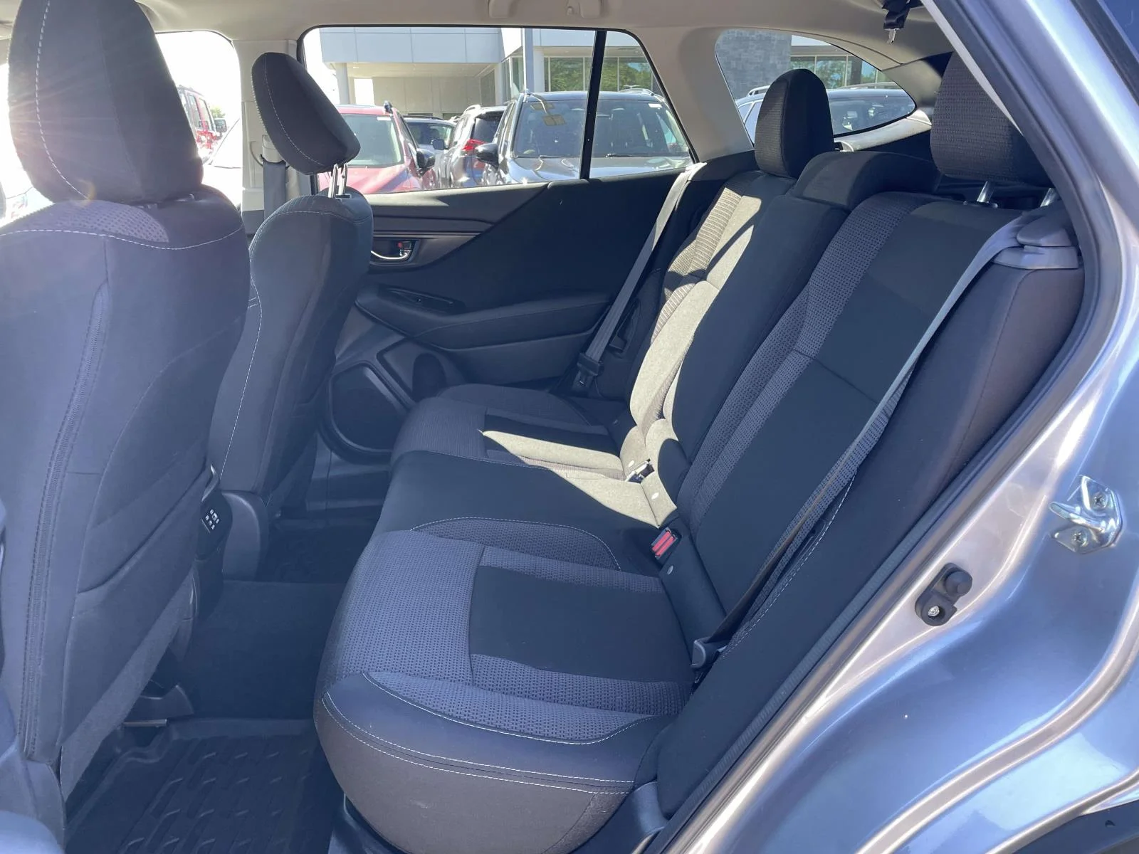 Used 2025 Ice Silver Metallic Subaru Premium image 3