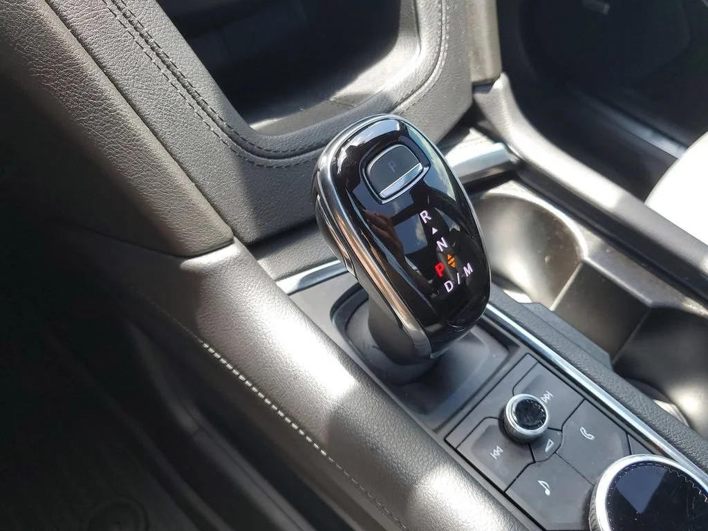 Used 2022 Stellar Black Metallic Cadillac Sport image 16