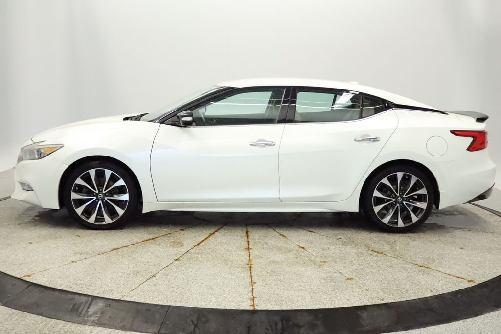 Used 2016 Nissan Maxima SR with VIN 1N4AA6AP9GC376548 for sale in Coon Rapids, Minnesota