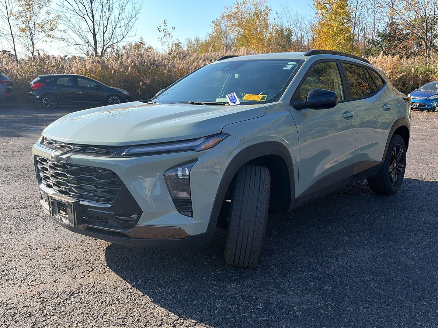Used 2024 Cacti Green Chevrolet ACTIV image 2