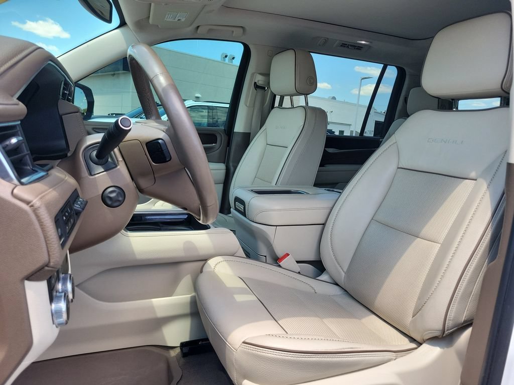 Used 2022 Summit White GMC Denali image 19