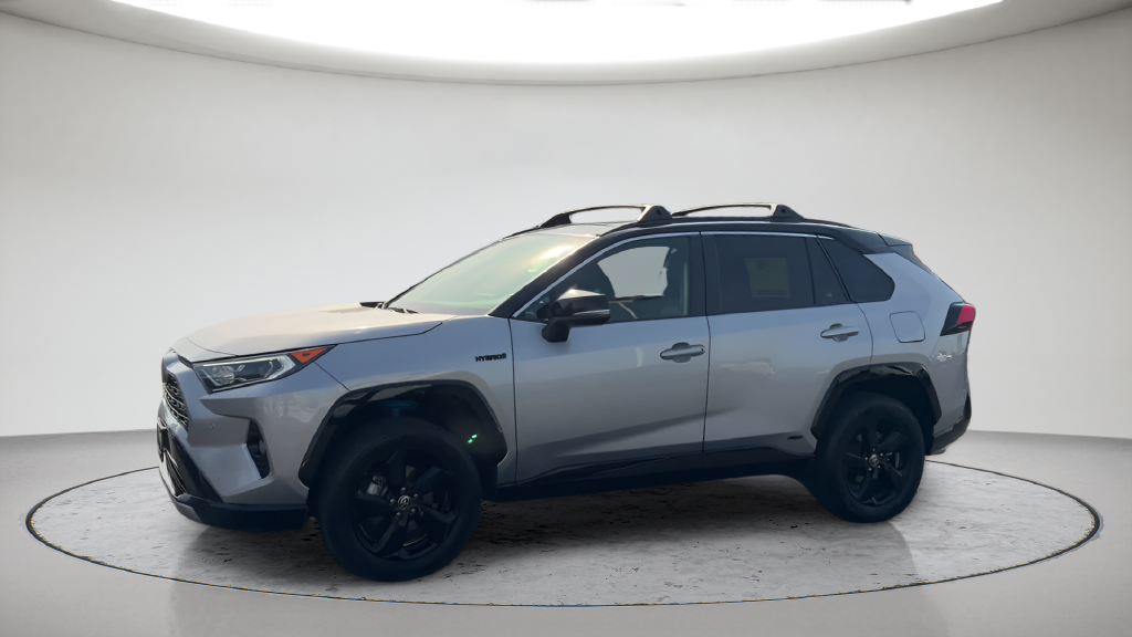 Used 2021 Silver Sky Metallic Toyota XSE image 12