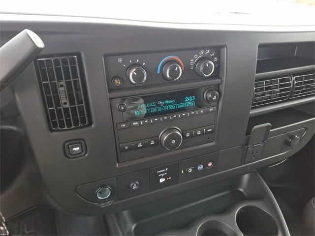 2025 GMC Savana Cargo Work Van - Photo 16