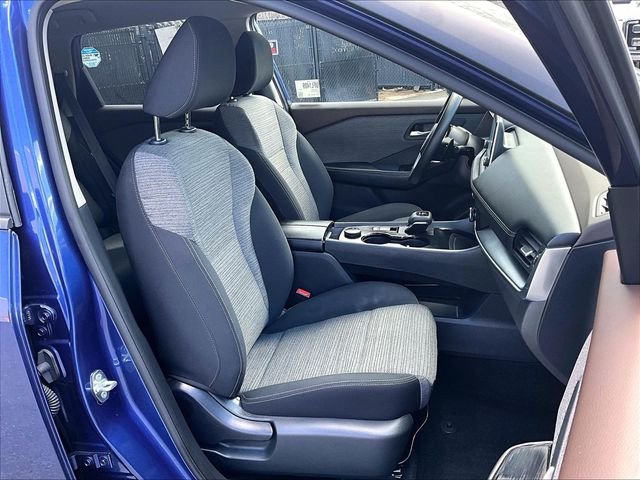 Used 2023 Blue Nissan SV image 7