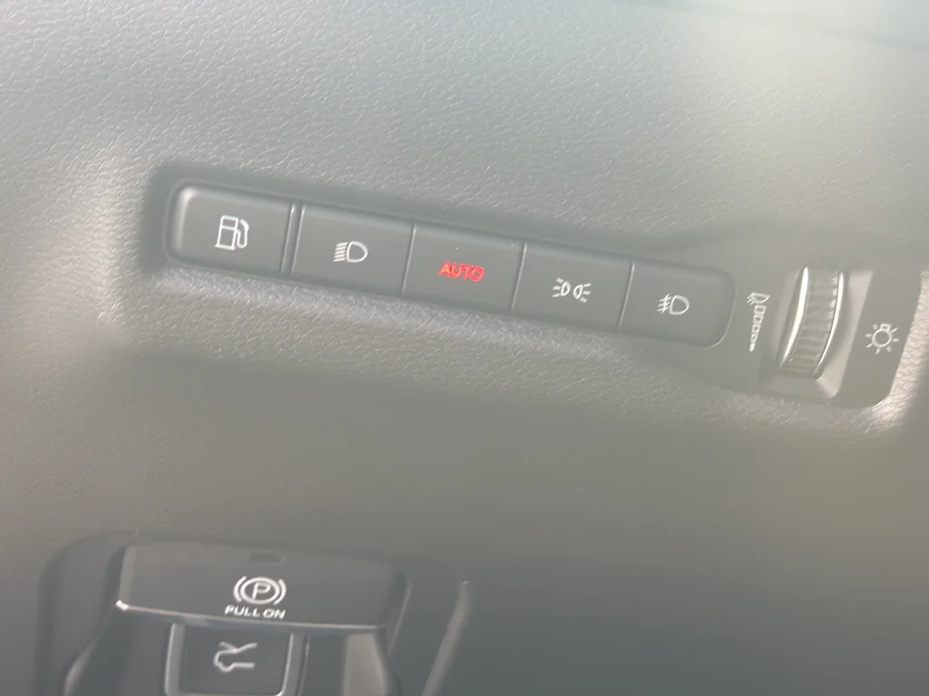 Used 2026 Green Jeep Overland image 27