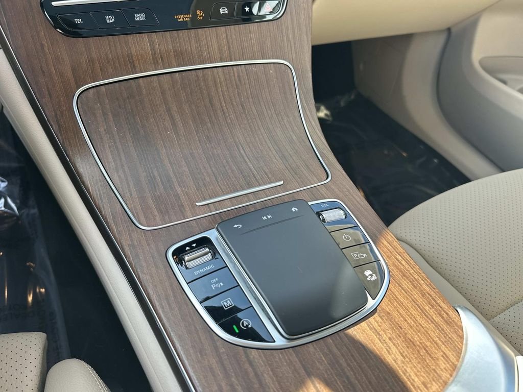 Certified Used 2022 Polar White Mercedes-Benz GLC 300 image 22