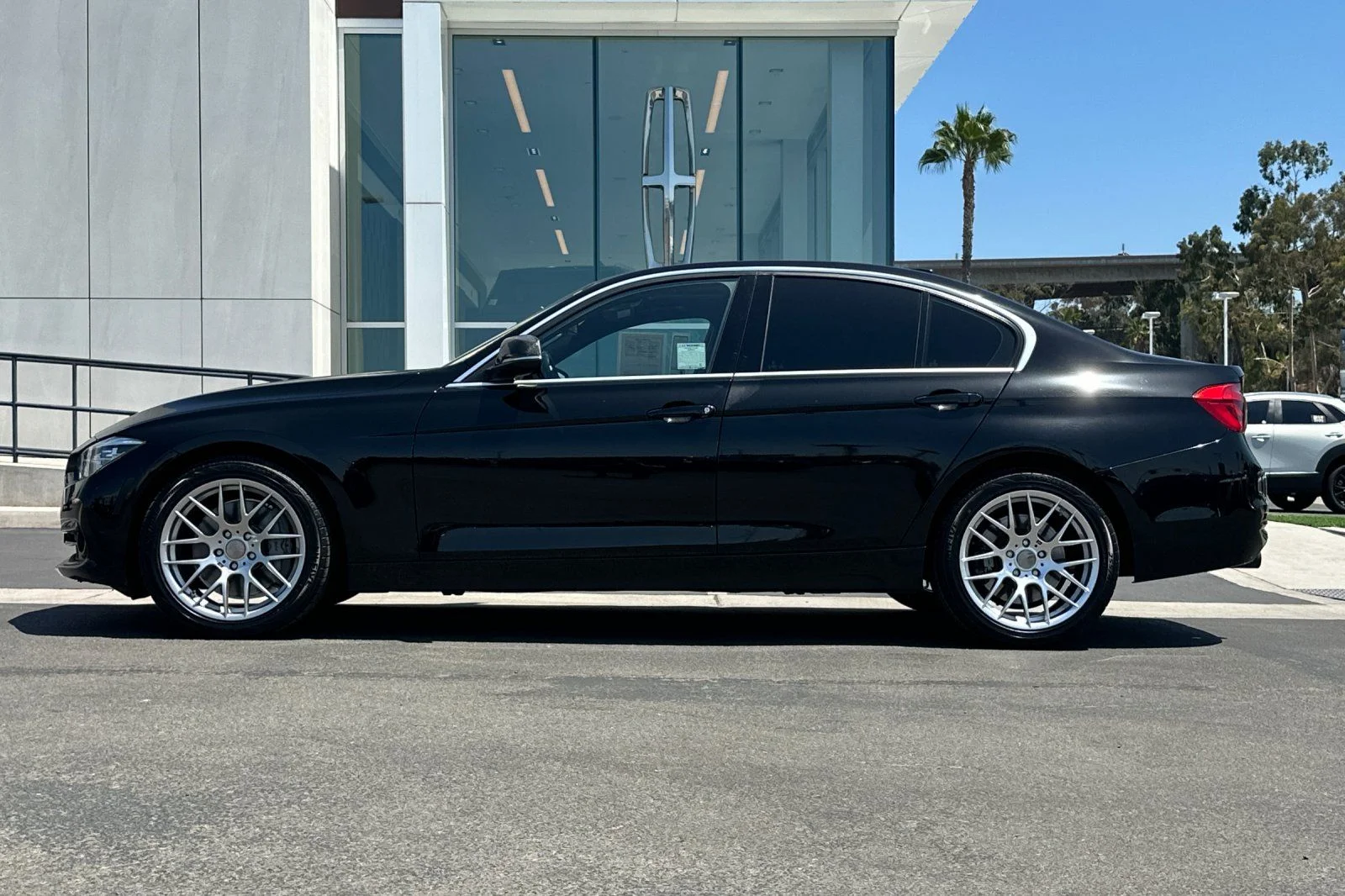 Used 2016 Black BMW 340i xDrive image 6