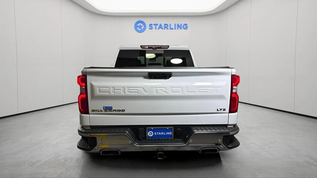 Used 2024 Summit White Chevrolet LTZ image 8