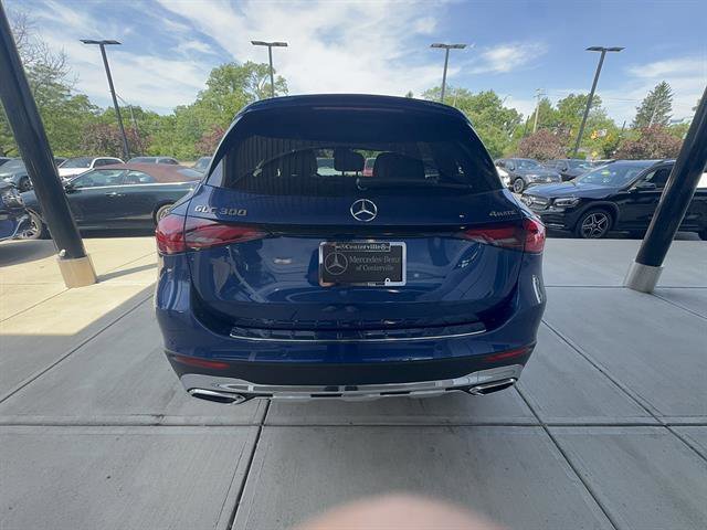 New 2026 Starling Blue Metallic Mercedes-Benz AWD GLC 300 4MATIC® 4dr SUV image 19