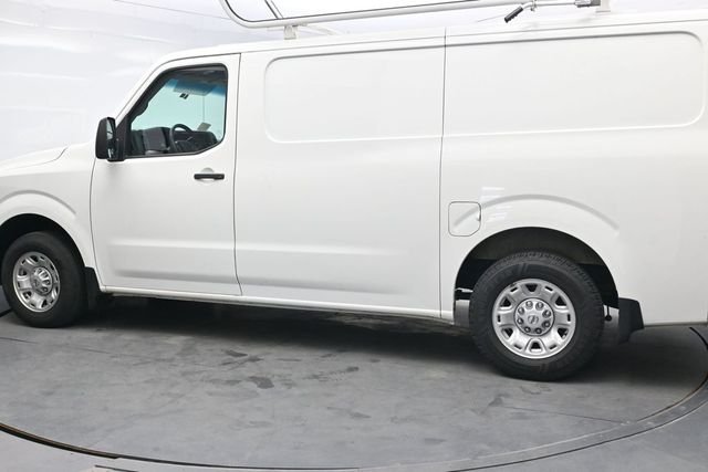 Used 2021 White Nissan SV image 4