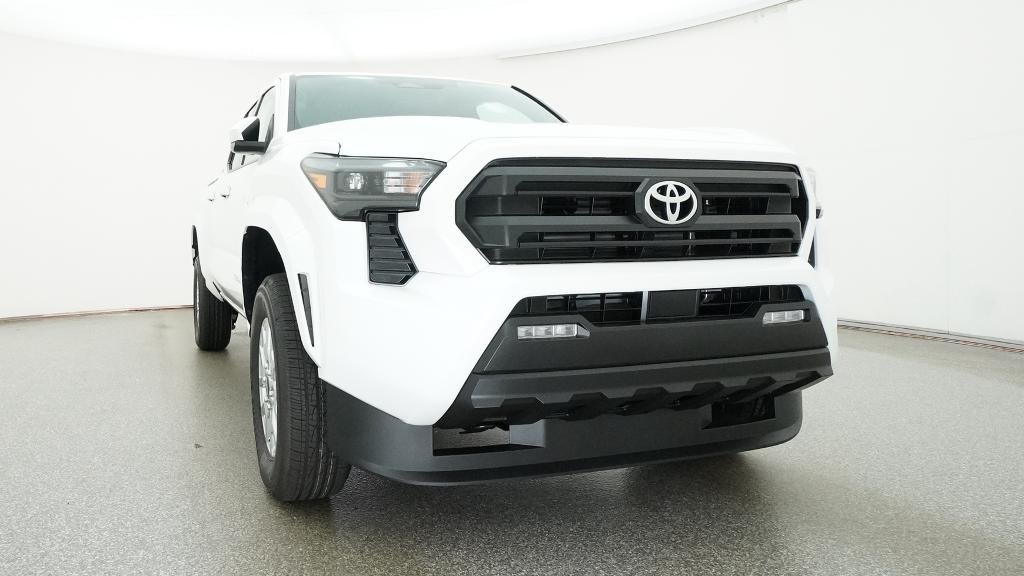 New 2026 Ice Cap Toyota SR5 image 7