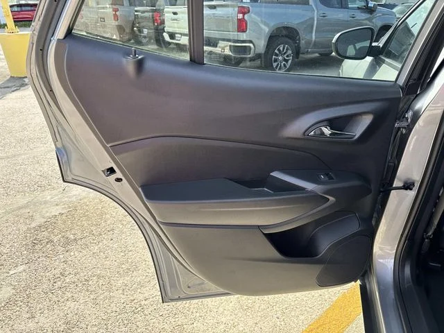 Used 2025 Gray Chevrolet LT image 36