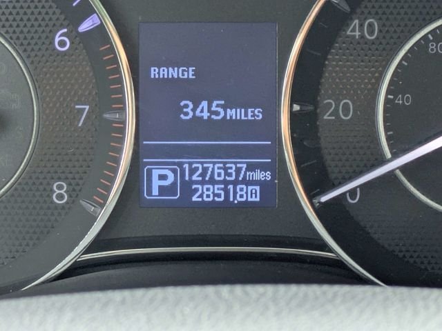 Used 2019 Black Nissan Platinum image 33
