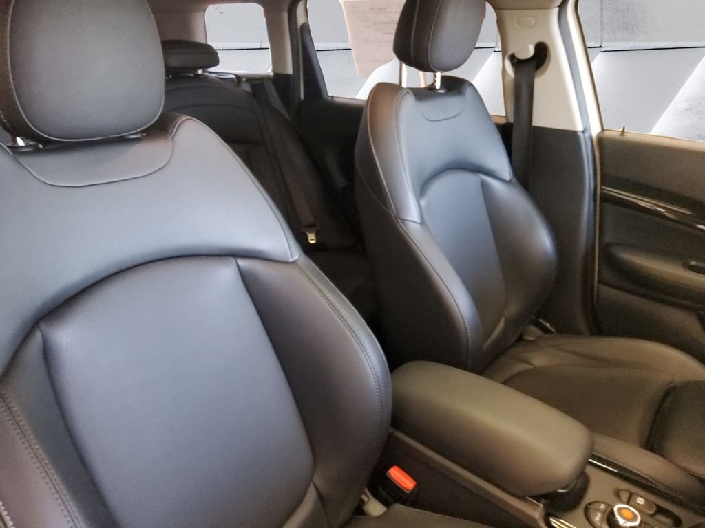 Used 2019 White MINI Classic image 14