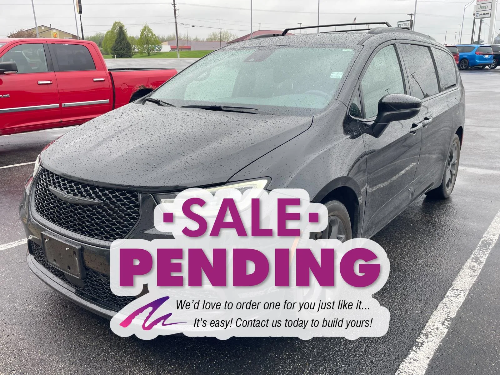 2023 Chrysler Pacifica Touring L's photo