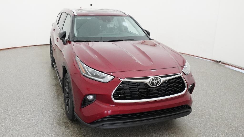 Certified Used 2026 RUBY FLARE PEARL Toyota  image 40