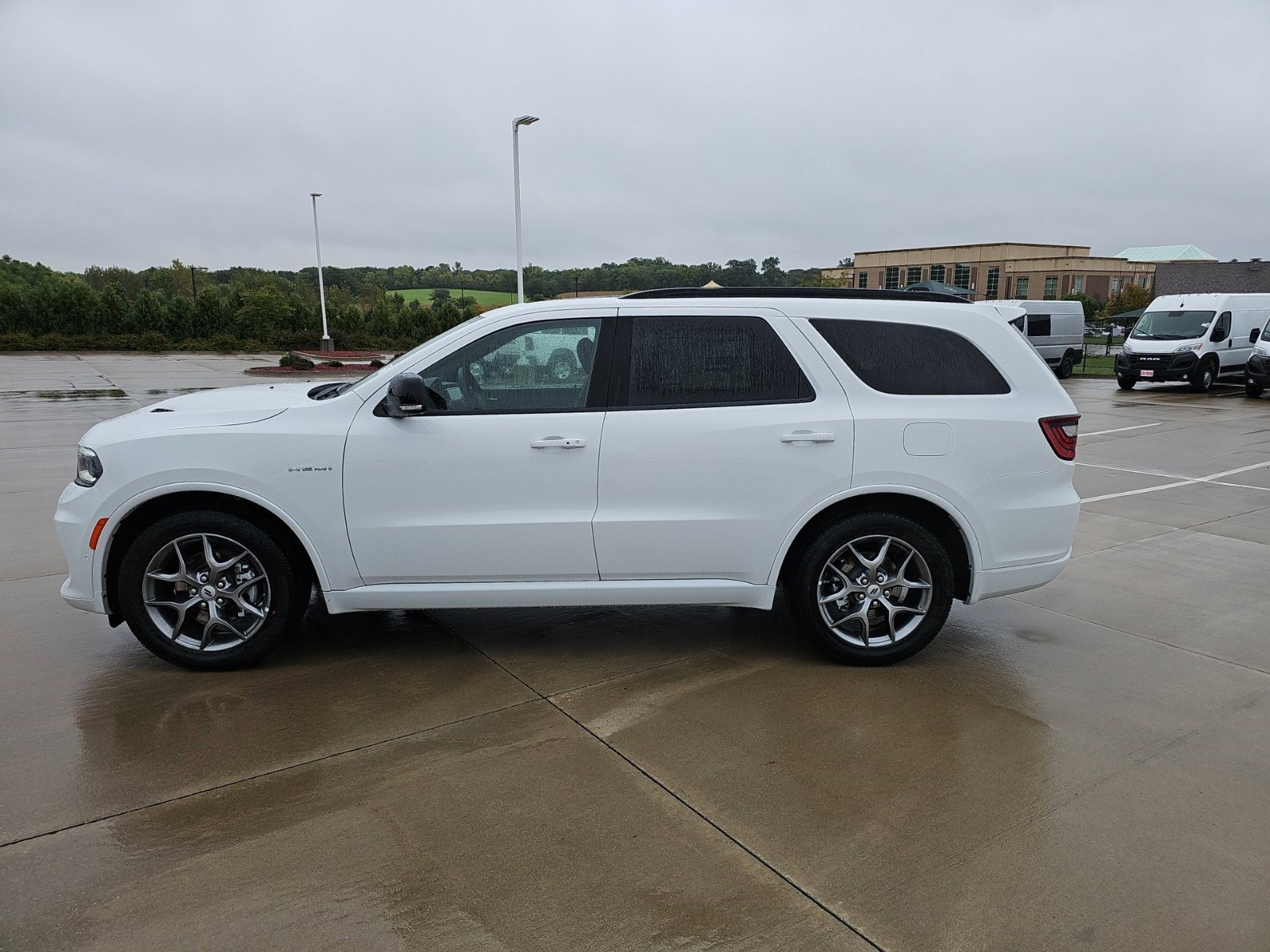 New 2027 White Knuckle Clearcoat Dodge GT Plus HEMI image 2