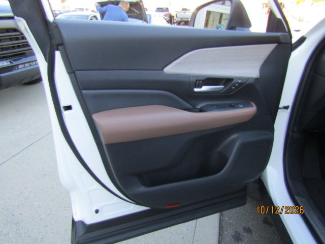 Certified Used 2024 Pearl Toyota Platinum image 19