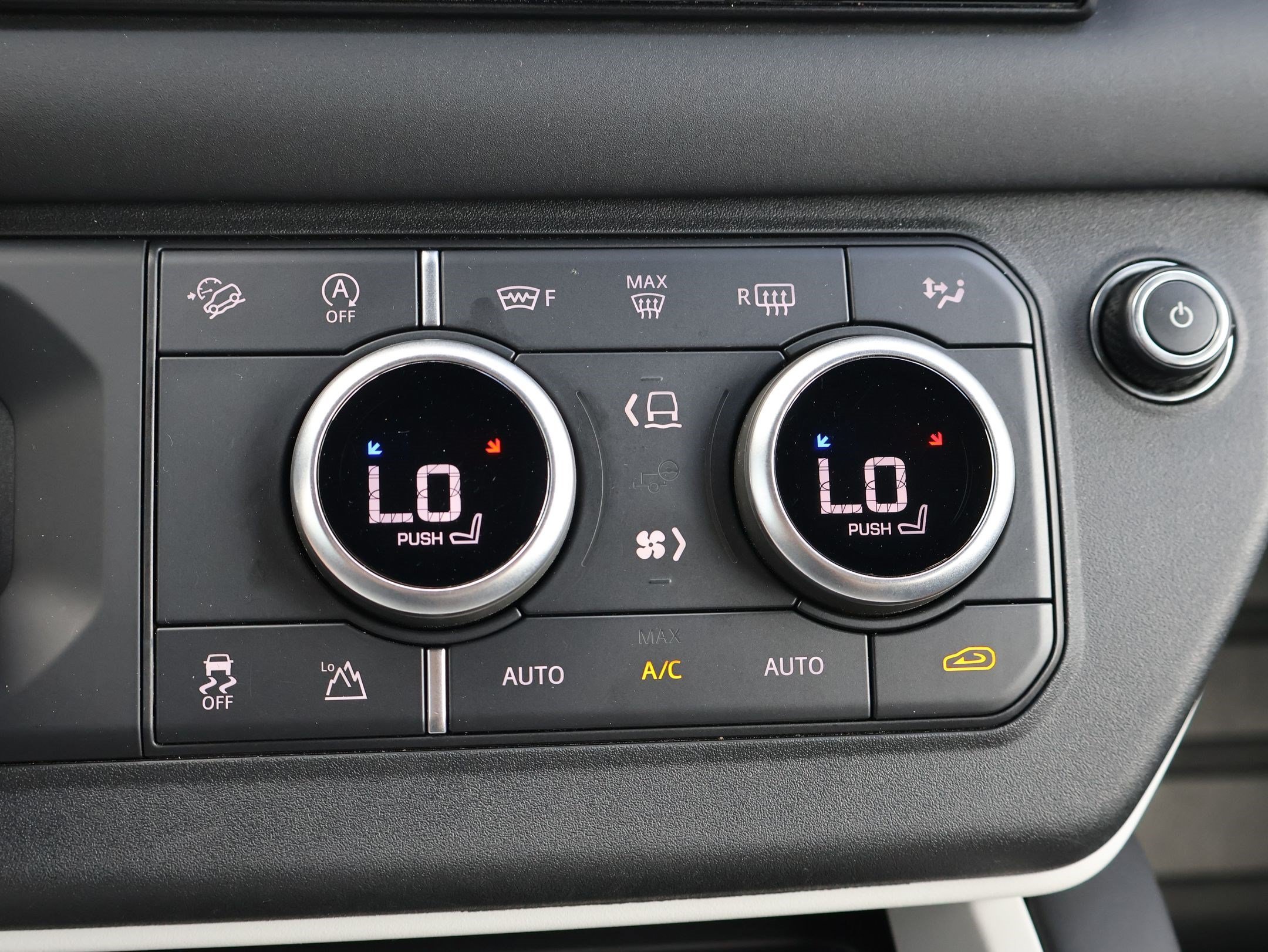 Used 2025 Fuji White Land Rover 110 P300 S image 25