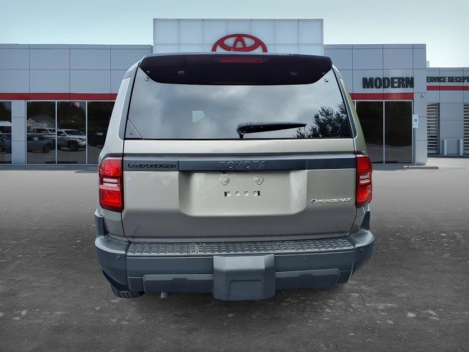 Used 2025 Meteor Shower Toyota 1958 image 4