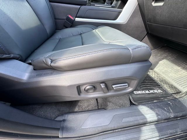 2025 Toyota Sequoia Platinum - Photo 12