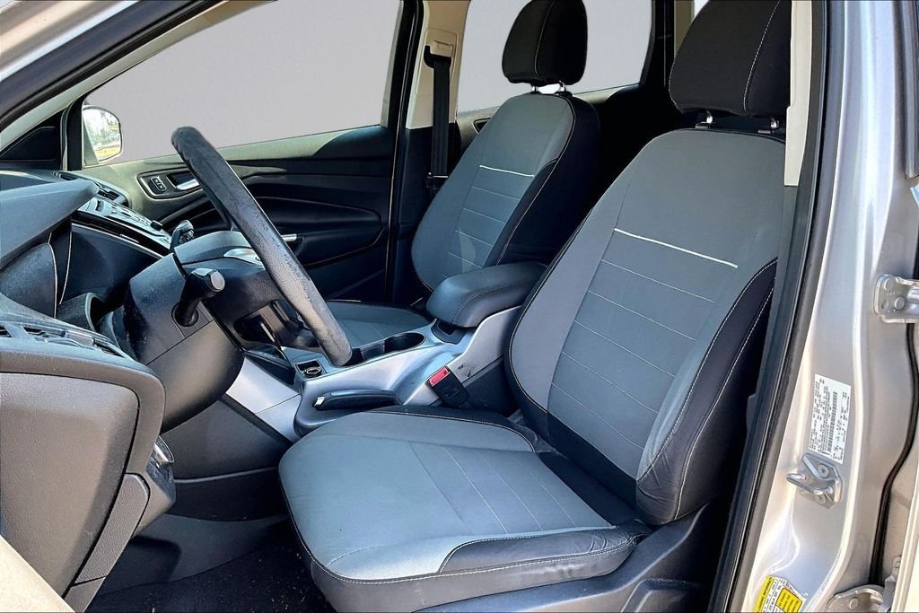 Used 2015 Silver Ford SE image 22