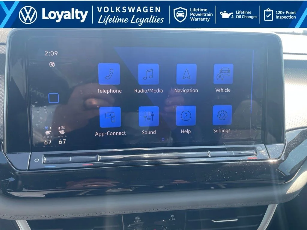 Used 2026 Green Volkswagen Peak Edition image 29