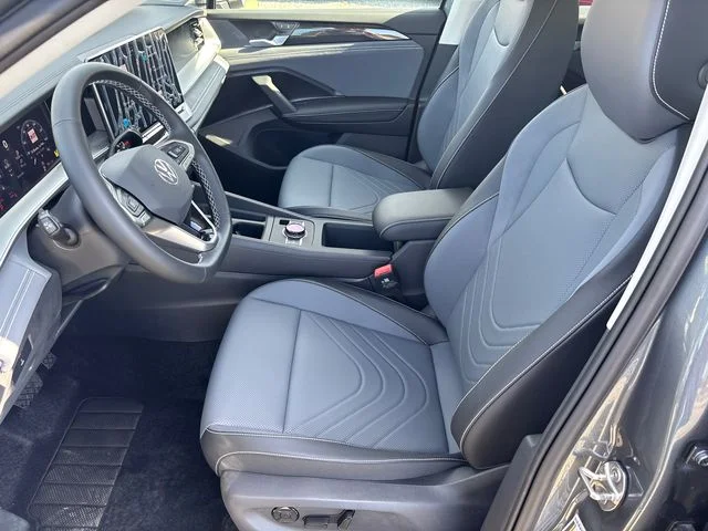 New 2026 Platinum Gray Metallic Volkswagen 2.0T SE image 39