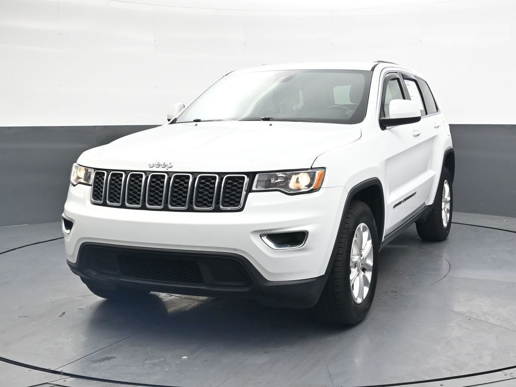 Used 2022 White Jeep Laredo E image 12