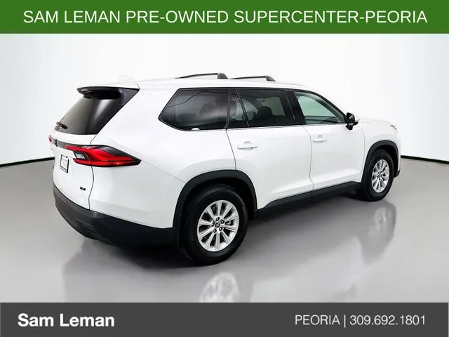 Used 2024 Beige Toyota XLE image 7