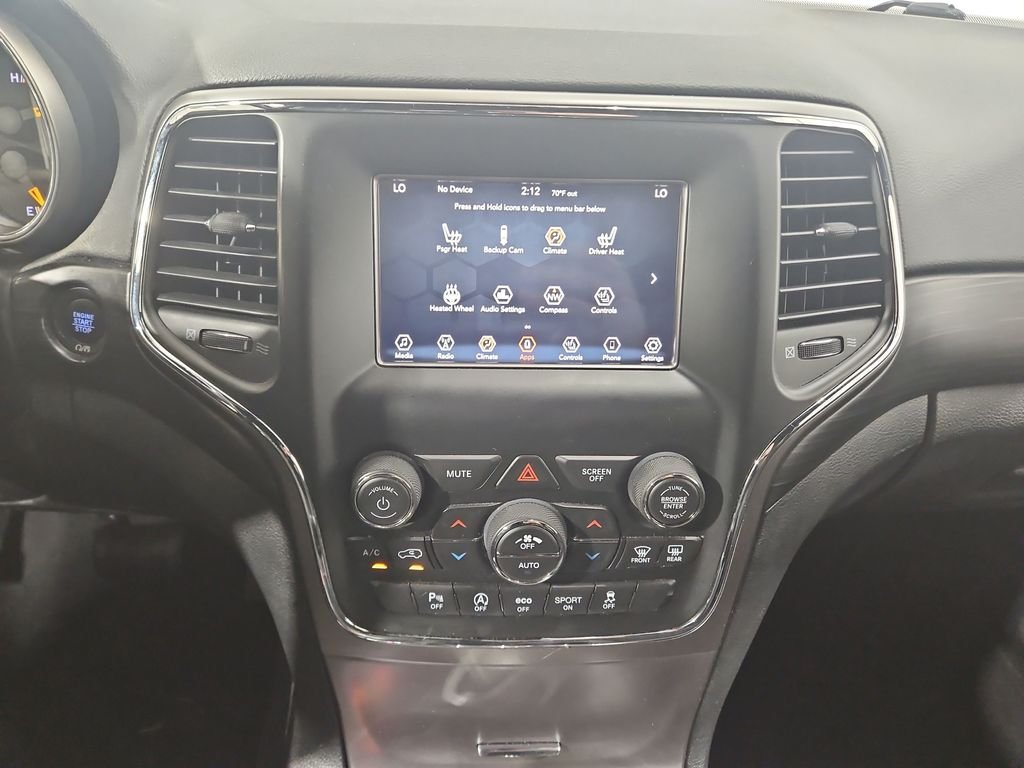 Used 2019 Black Jeep Laredo image 19