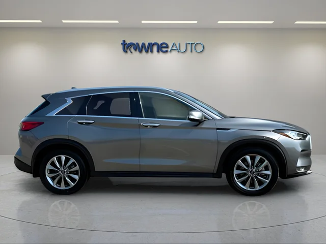 Used 2022 Gray INFINITI ESSENTIAL image 6