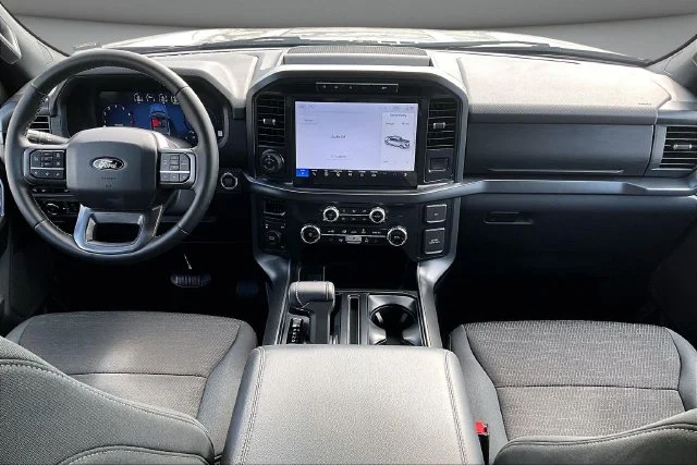 Used 2024 Iconic Silver Metallic Ford XLT image 8