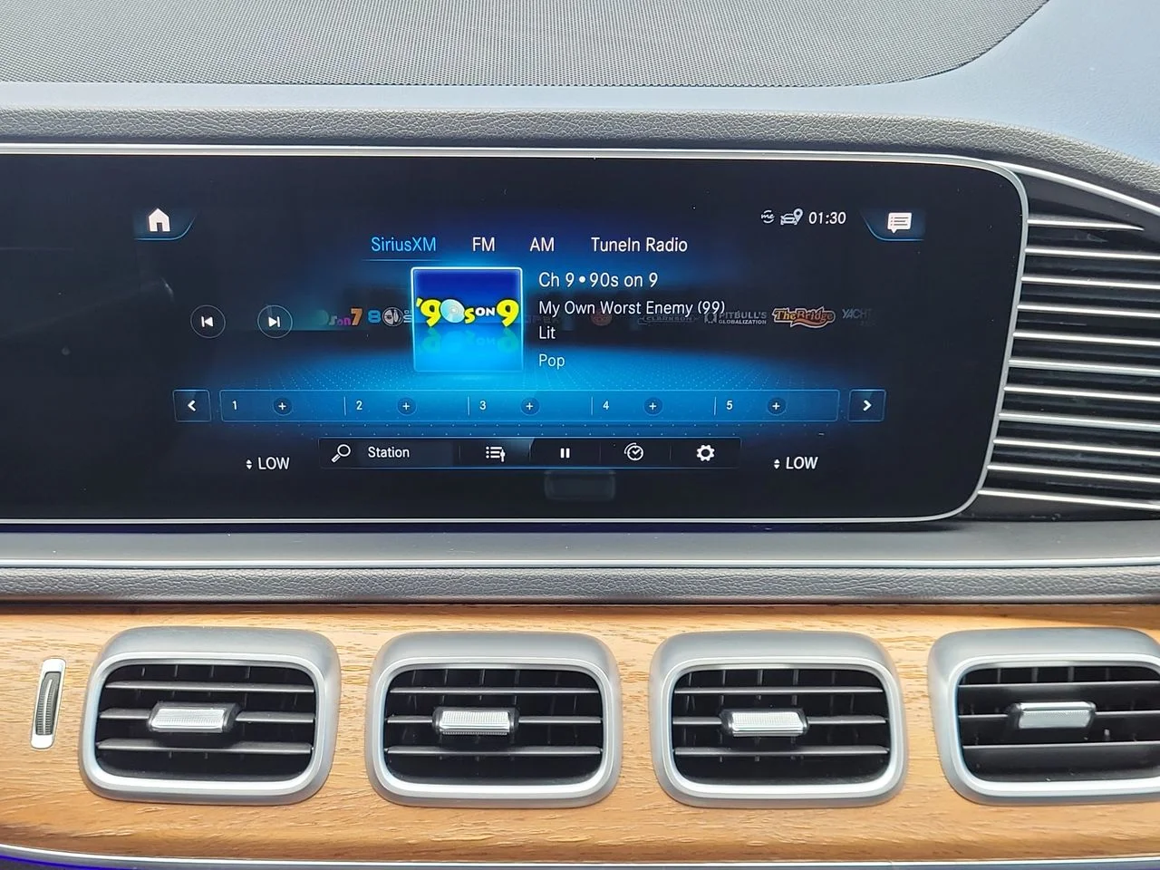 Certified Used 2023 Silver Mercedes-Benz GLE 450 image 18