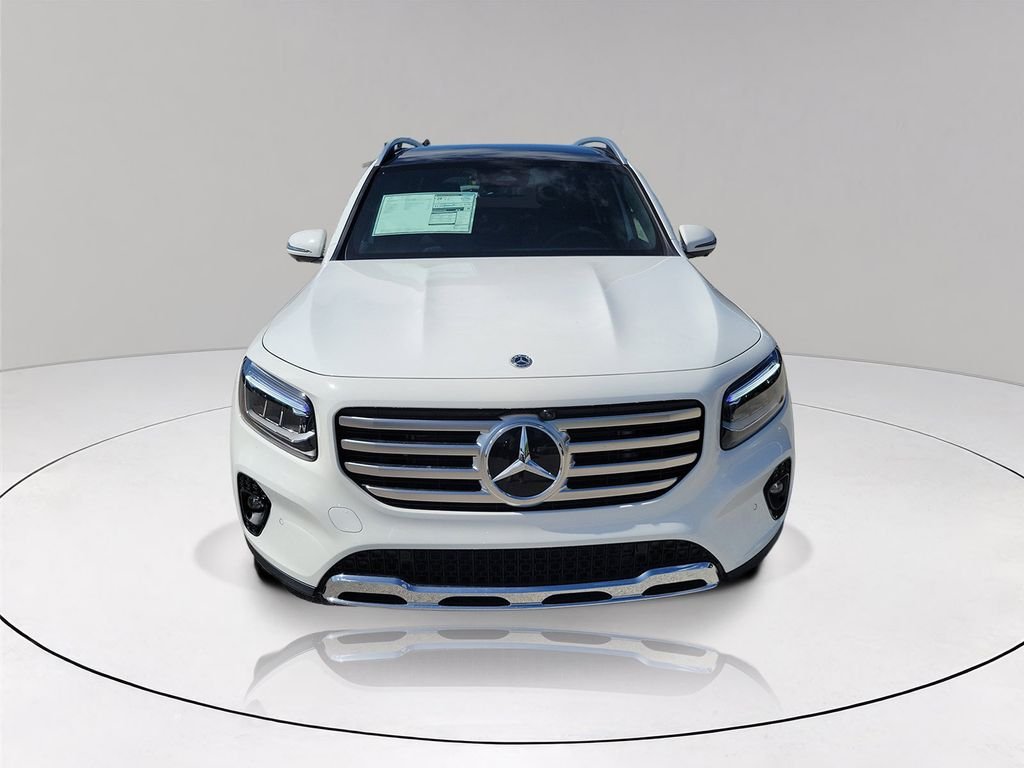 New 2026 Polar White Mercedes-Benz GLB 250 image 2