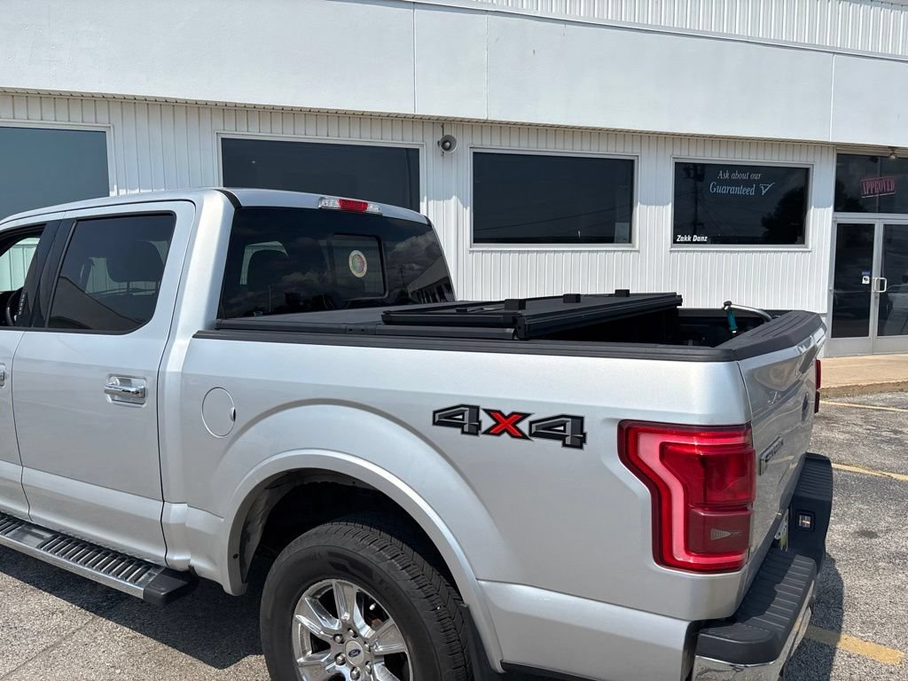Used 2016 Silver Ford Lariat image 4