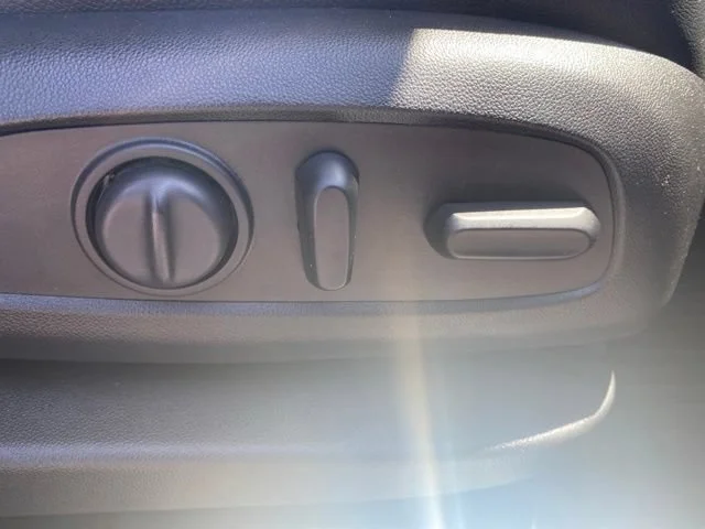 Used 2019 SILVER ICE METALLIC Chevrolet Premier image 40
